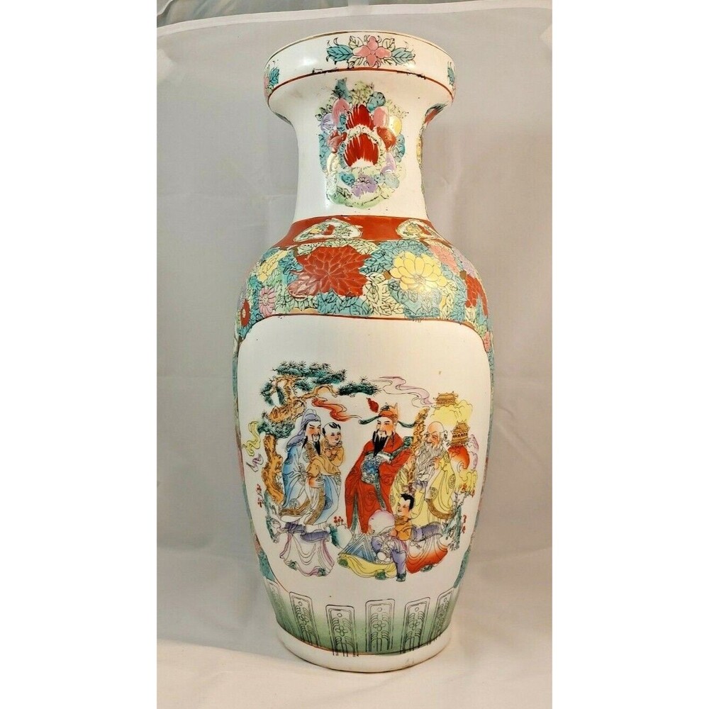 Chinese Vase Urn Jingdezhen 18" tall Birds Rose Medallion Famille unmark